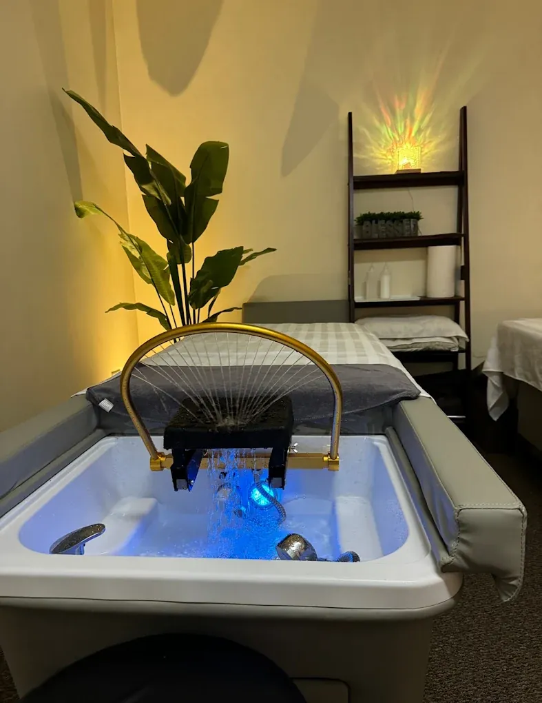 Private head spa station at Soul Massage Lynnwood, 15 minutes north of Shoreline